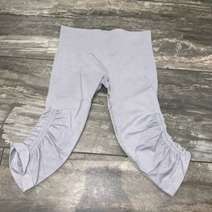 lulu lemon crop leggings